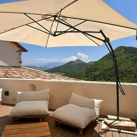 Historic Palace Overlooking Piana Di Navelli * Caporciano