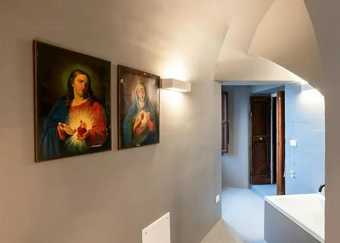 Vakantiehuis Historic Palace Overlooking Piana Di Navelli